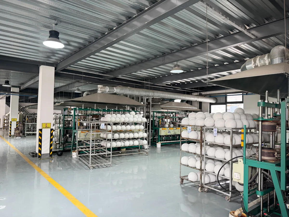 Low-temperature curing equipment